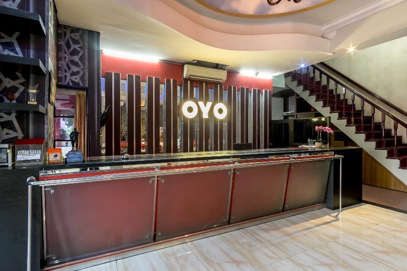 OYO 711 Salam Residence Syariah Medan Bagian luar foto