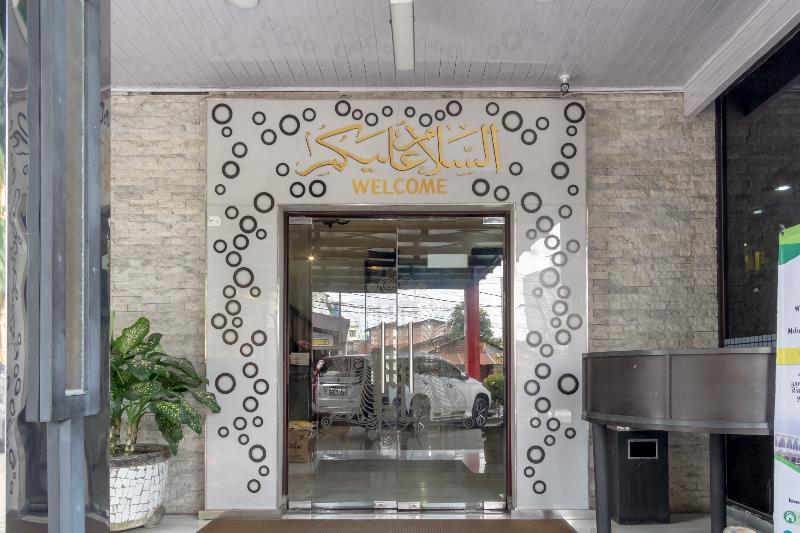 OYO 711 Salam Residence Syariah Medan Bagian luar foto