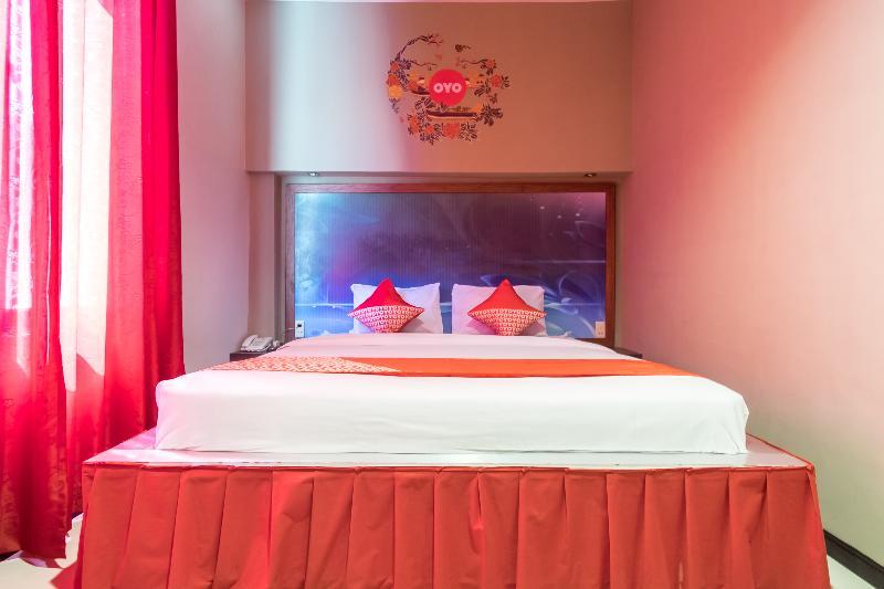 OYO 711 Salam Residence Syariah Medan Bagian luar foto
